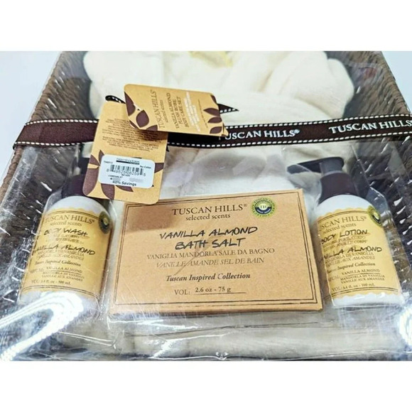 Tuscan Hills Vanilla Almond Bath Gift Set - White - Picture 3 of 3